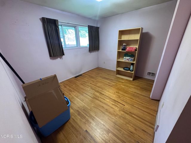 1408 Bradshaw Court, Maumee, OH 43537