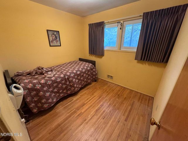 1408 Bradshaw Court, Maumee, OH 43537