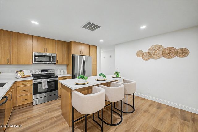 20450 N 14TH Lane, Phoenix, AZ 85027