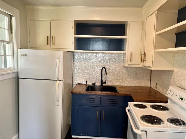 10 W 51st Street, Savannah, GA 31405