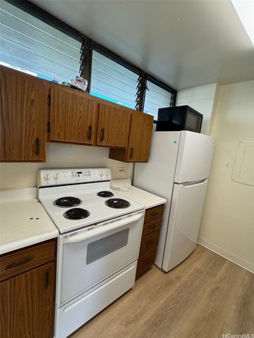 1040 Kinau Street 603, Honolulu, HI 96814