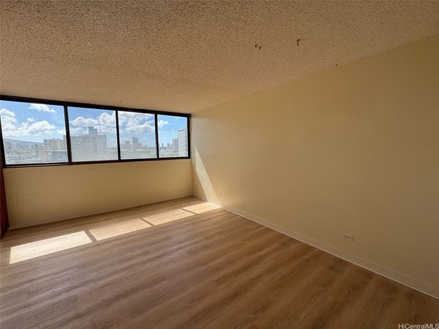 1040 Kinau Street 603, Honolulu, HI 96814