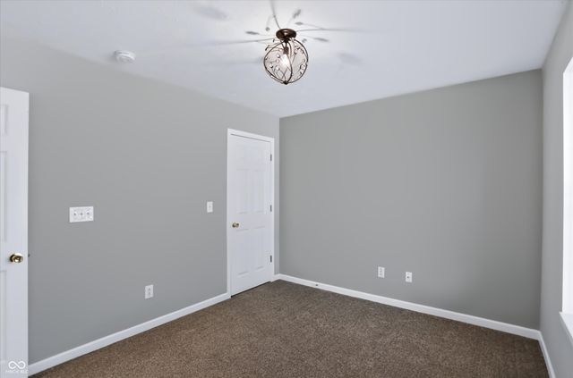 659 Sonoma Lane, Greenfield, IN 46140
