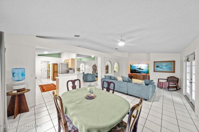 1272 White Oak Circle, Melbourne, FL 32934