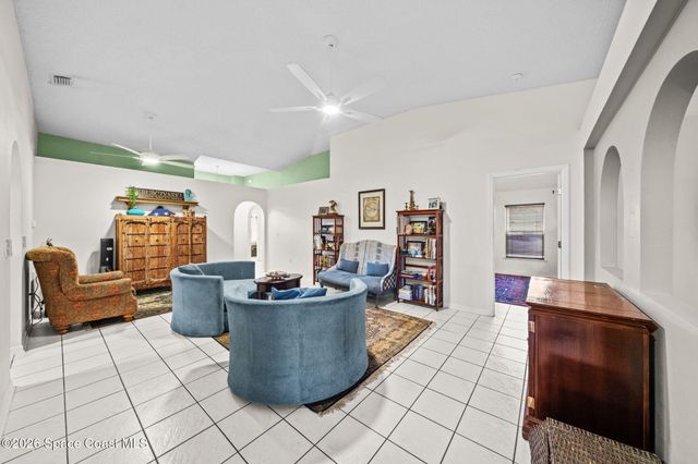 1272 White Oak Circle, Melbourne, FL 32934