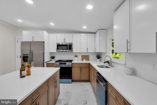 323 CONCORD AVE, Ewing, NJ 08618