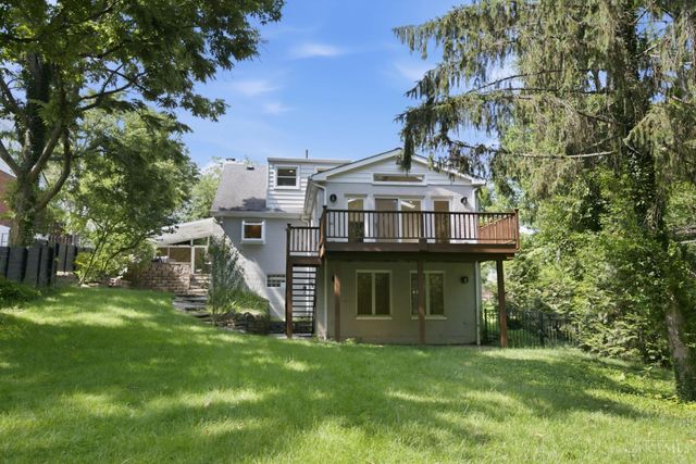 7767 Shawnee Run Rd, Indian Hill, OH 45243