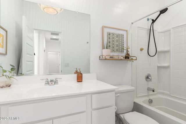 3168 W CEDAR RIDGE Road, Phoenix, AZ 85083