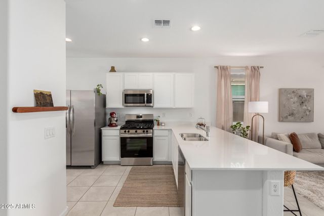 3168 W CEDAR RIDGE Road, Phoenix, AZ 85083