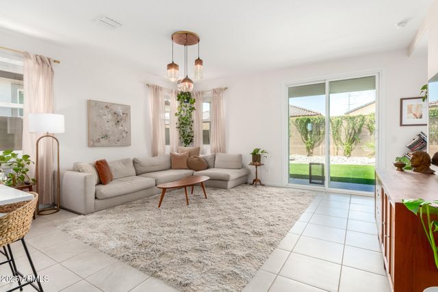 3168 W CEDAR RIDGE Road, Phoenix, AZ 85083