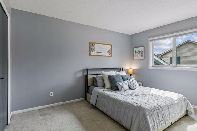 1558 9th Street Circle SE, Forest Lake, MN 55025