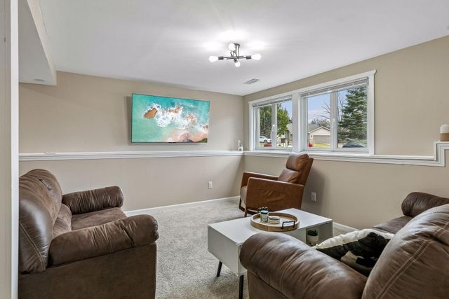 1558 9th Street Circle SE, Forest Lake, MN 55025