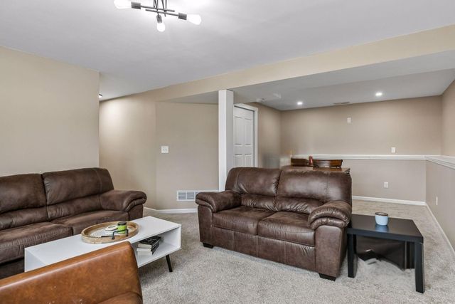 1558 9th Street Circle SE, Forest Lake, MN 55025