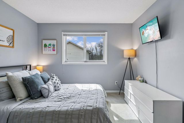 1558 9th Street Circle SE, Forest Lake, MN 55025