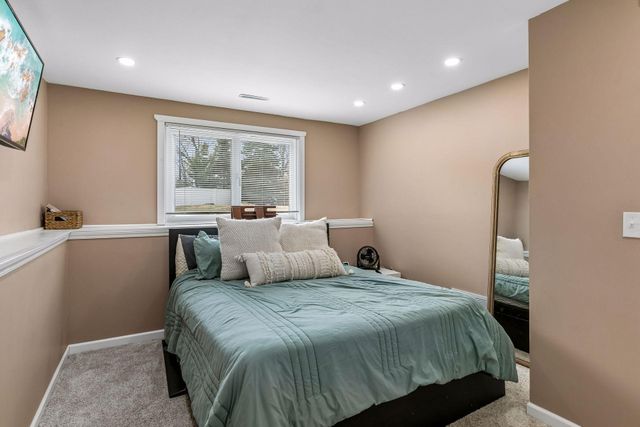 1558 9th Street Circle SE, Forest Lake, MN 55025