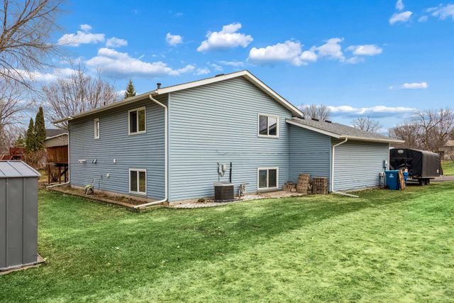 1558 9th Street Circle SE, Forest Lake, MN 55025