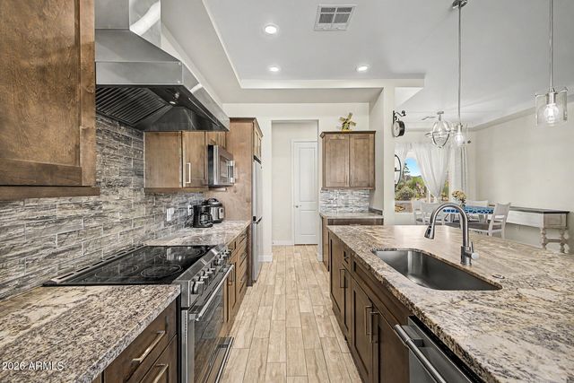 19424 W NORWICH Drive, Surprise, AZ 85387
