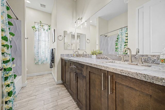 19424 W NORWICH Drive, Surprise, AZ 85387