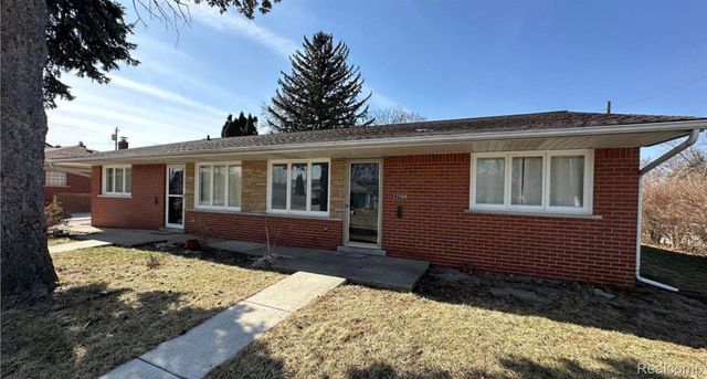 27099 Demrick Street, Roseville, MI 48066