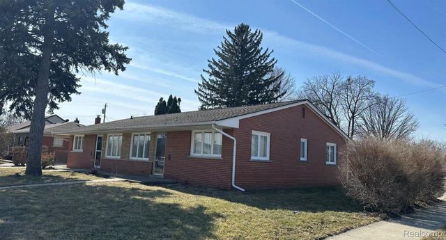 27099 Demrick Street, Roseville, MI 48066