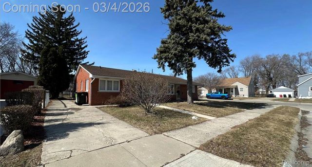 27099 Demrick Street, Roseville, MI 48066