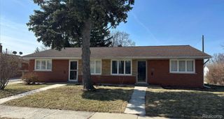 27099 Demrick Street, Roseville, MI 48066