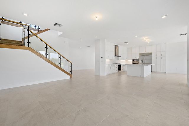 20471 Southernwood Avenue, Boca Raton, FL 33434