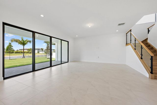 20471 Southernwood Avenue, Boca Raton, FL 33434