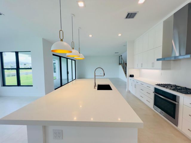 20471 Southernwood Avenue, Boca Raton, FL 33434