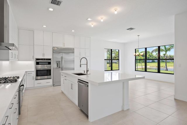 20471 Southernwood Avenue, Boca Raton, FL 33434