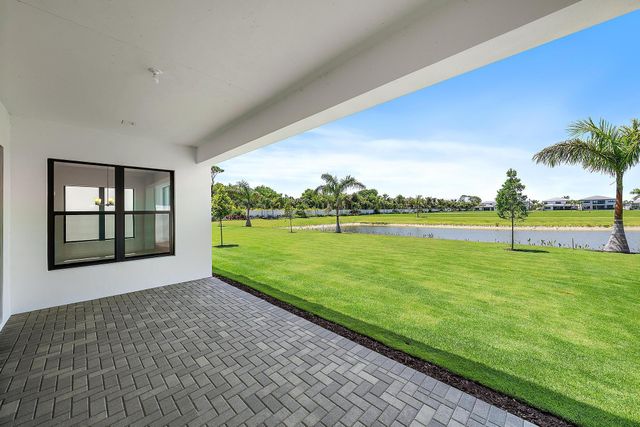 20471 Southernwood Avenue, Boca Raton, FL 33434