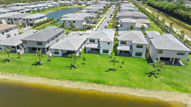 20471 Southernwood Avenue, Boca Raton, FL 33434