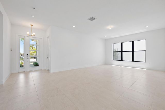 20471 Southernwood Avenue, Boca Raton, FL 33434