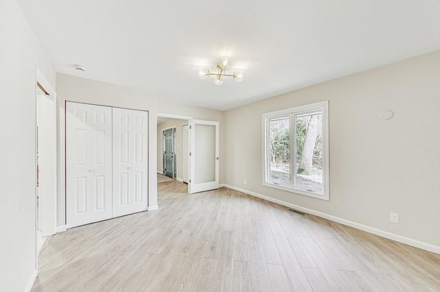 22 Crismar Road, Ogden Dunes, IN 46368