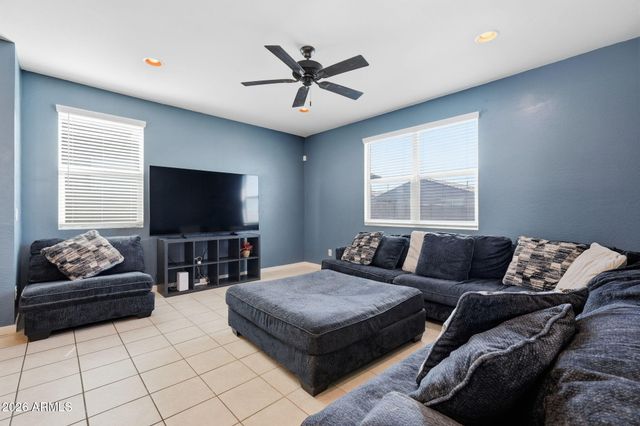 6835 W GETTY Drive, Phoenix, AZ 85043