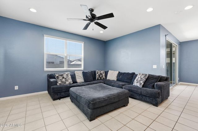 6835 W GETTY Drive, Phoenix, AZ 85043