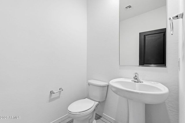 6835 W GETTY Drive, Phoenix, AZ 85043