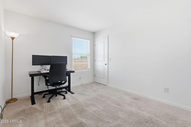 6835 W GETTY Drive, Phoenix, AZ 85043