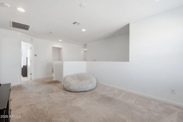 6835 W GETTY Drive, Phoenix, AZ 85043