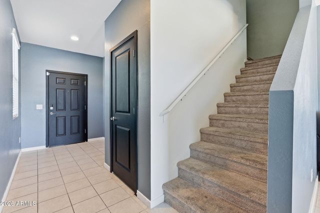 6835 W GETTY Drive, Phoenix, AZ 85043