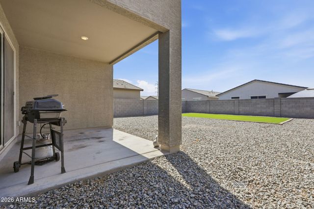6835 W GETTY Drive, Phoenix, AZ 85043