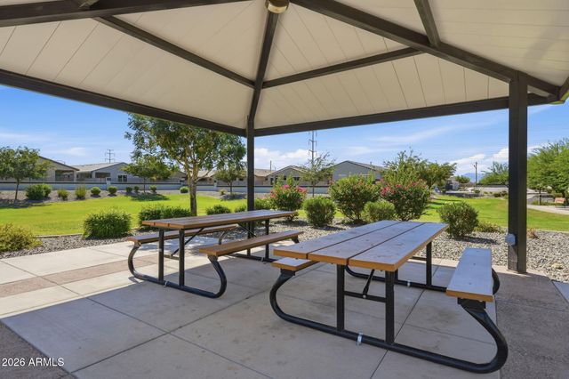 6835 W GETTY Drive, Phoenix, AZ 85043
