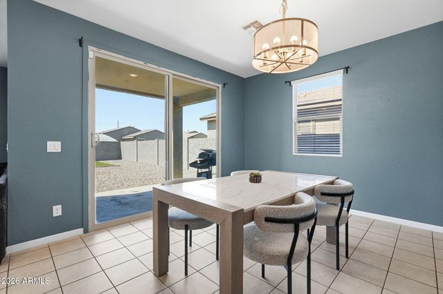 6835 W GETTY Drive, Phoenix, AZ 85043