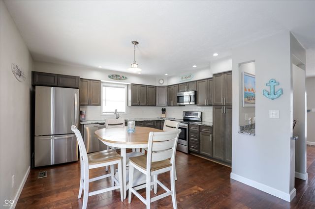 1289 Bayswater Lane, Cicero, IN 46034