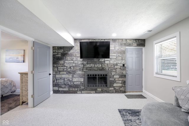 1289 Bayswater Lane, Cicero, IN 46034
