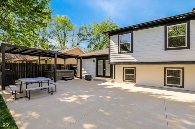 1289 Bayswater Lane, Cicero, IN 46034
