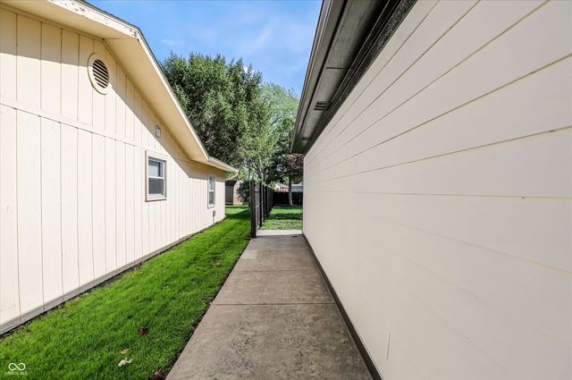 1289 Bayswater Lane, Cicero, IN 46034