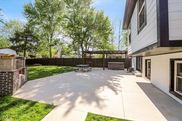 1289 Bayswater Lane, Cicero, IN 46034