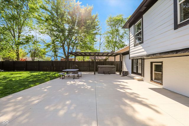 1289 Bayswater Lane, Cicero, IN 46034