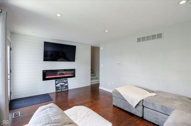 1289 Bayswater Lane, Cicero, IN 46034